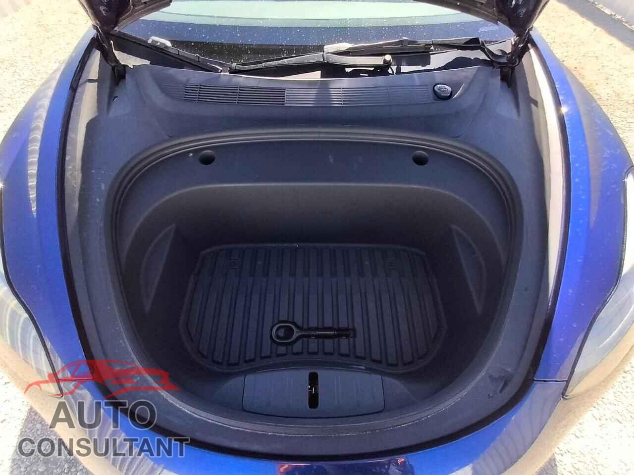 TESLA MODEL 3 2023 - 5YJ3E1EA5PF625530