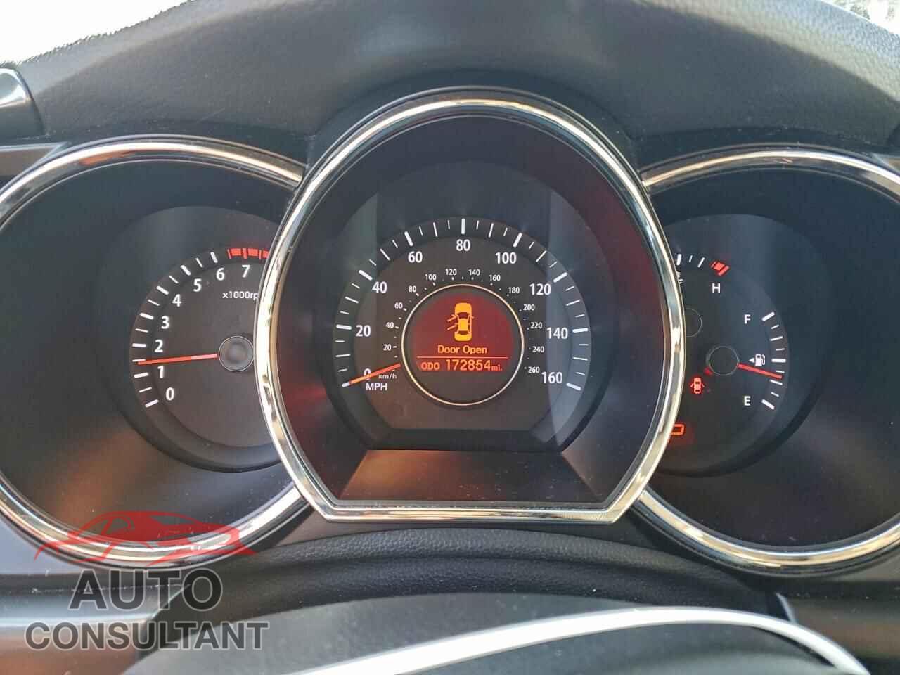 KIA OPTIMA 2011 - KNAGM4A79B5171726