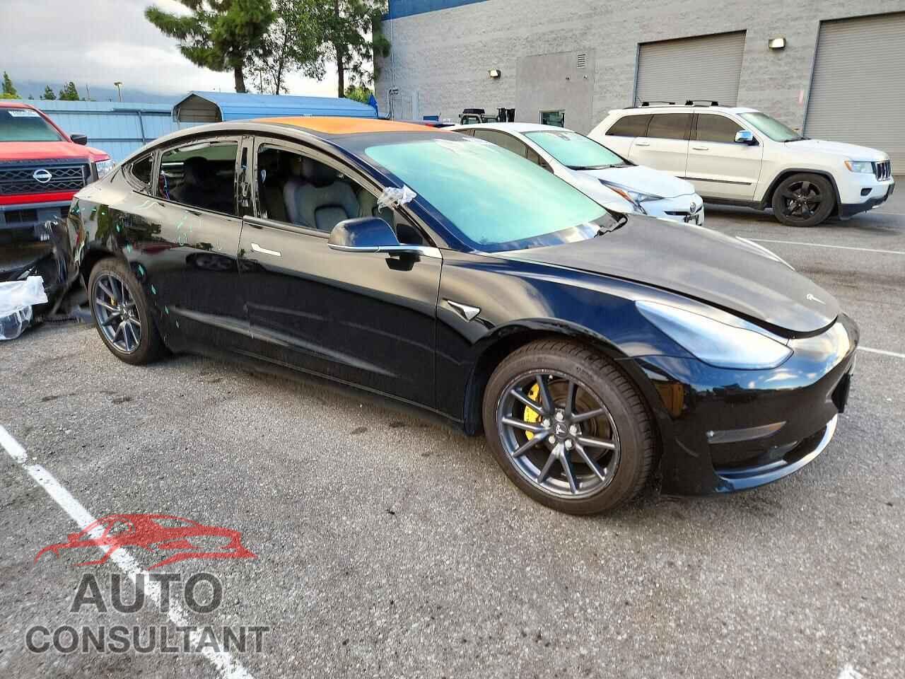 TESLA MODEL 3 2018 - 5YJ3E1EA3JF051999