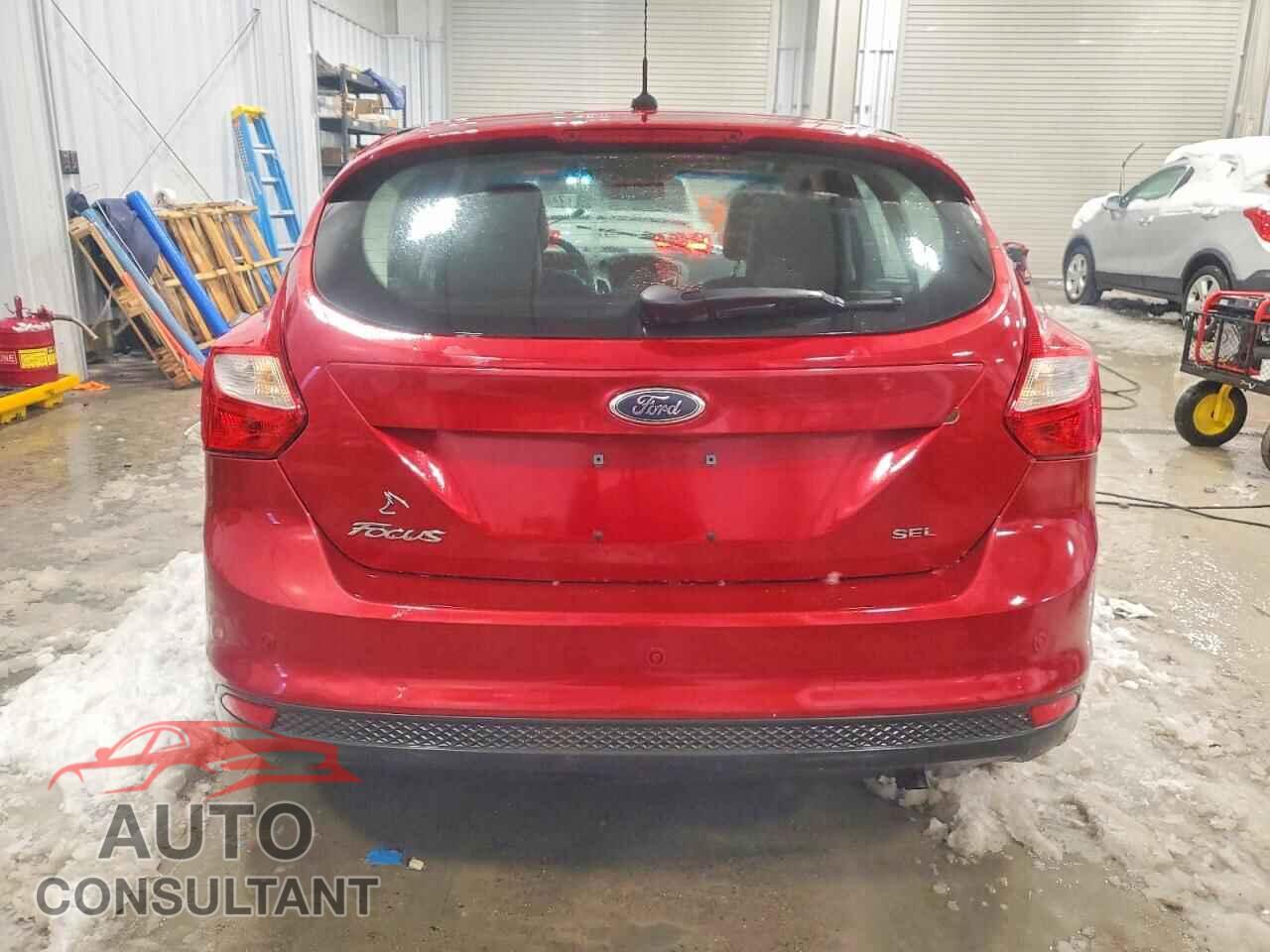 FORD FOCUS 2012 - 1FAHP3M21CL245359