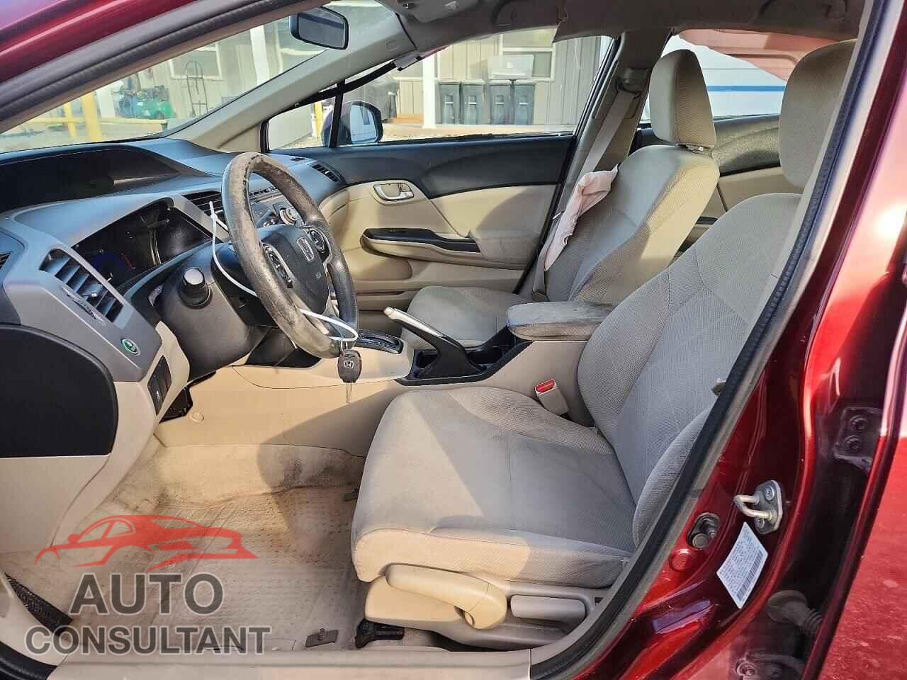 HONDA CIVIC 2012 - 2HGFB2F55CH606916