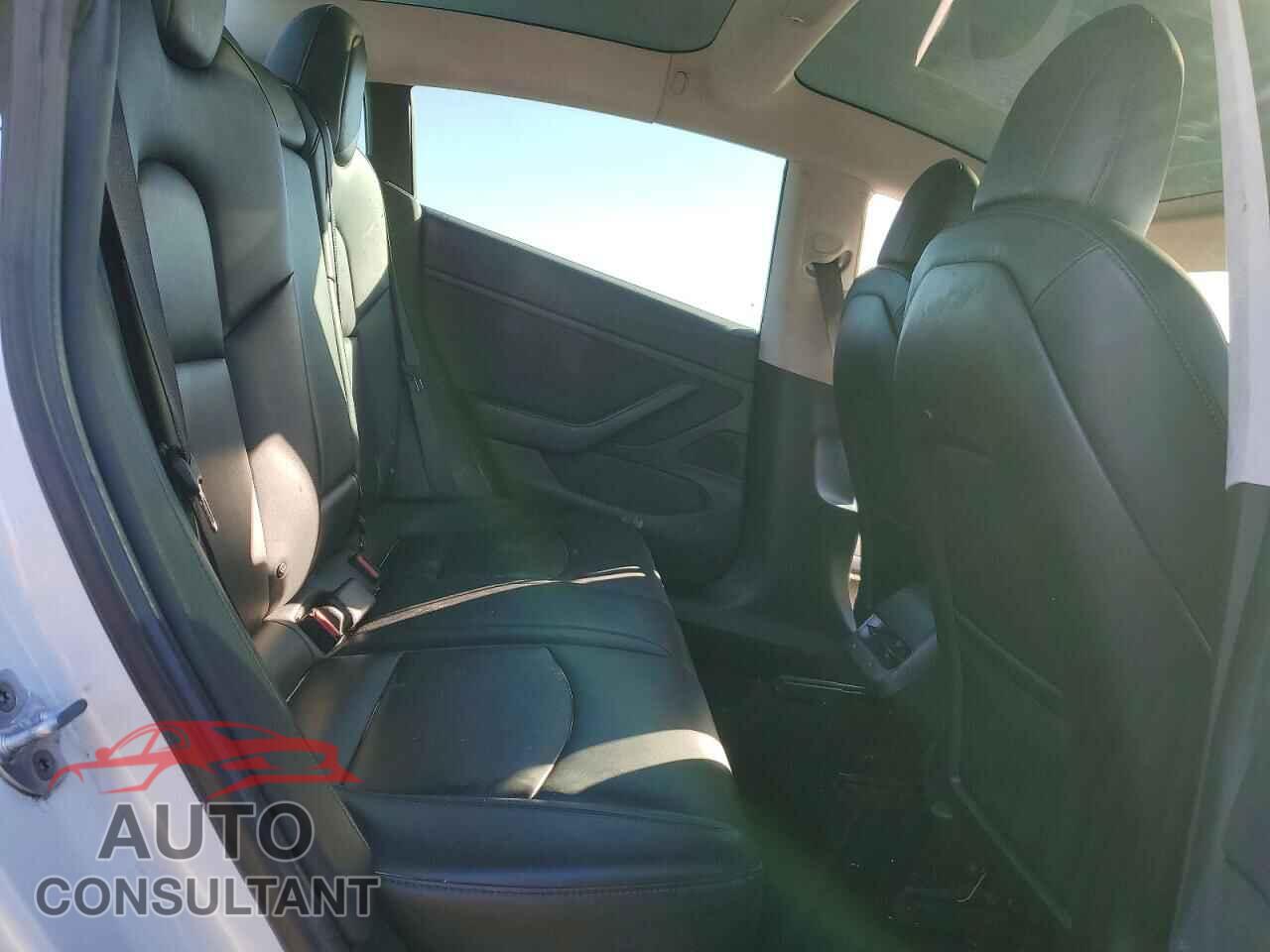 TESLA MODEL 3 2017 - 5YJ3E1EA4HF001087
