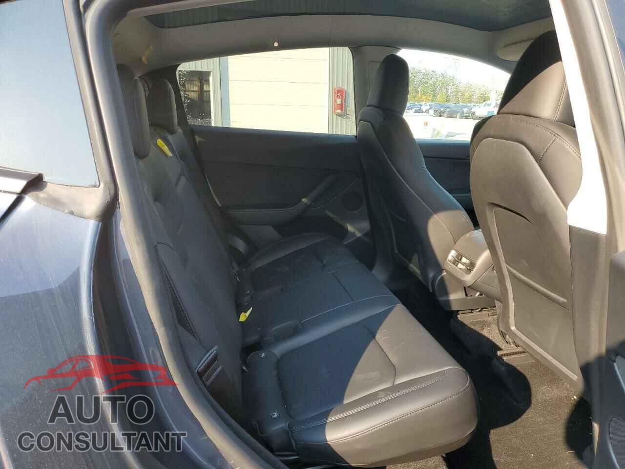 TESLA MODEL Y 2023 - 7SAYGDEEXPF774071