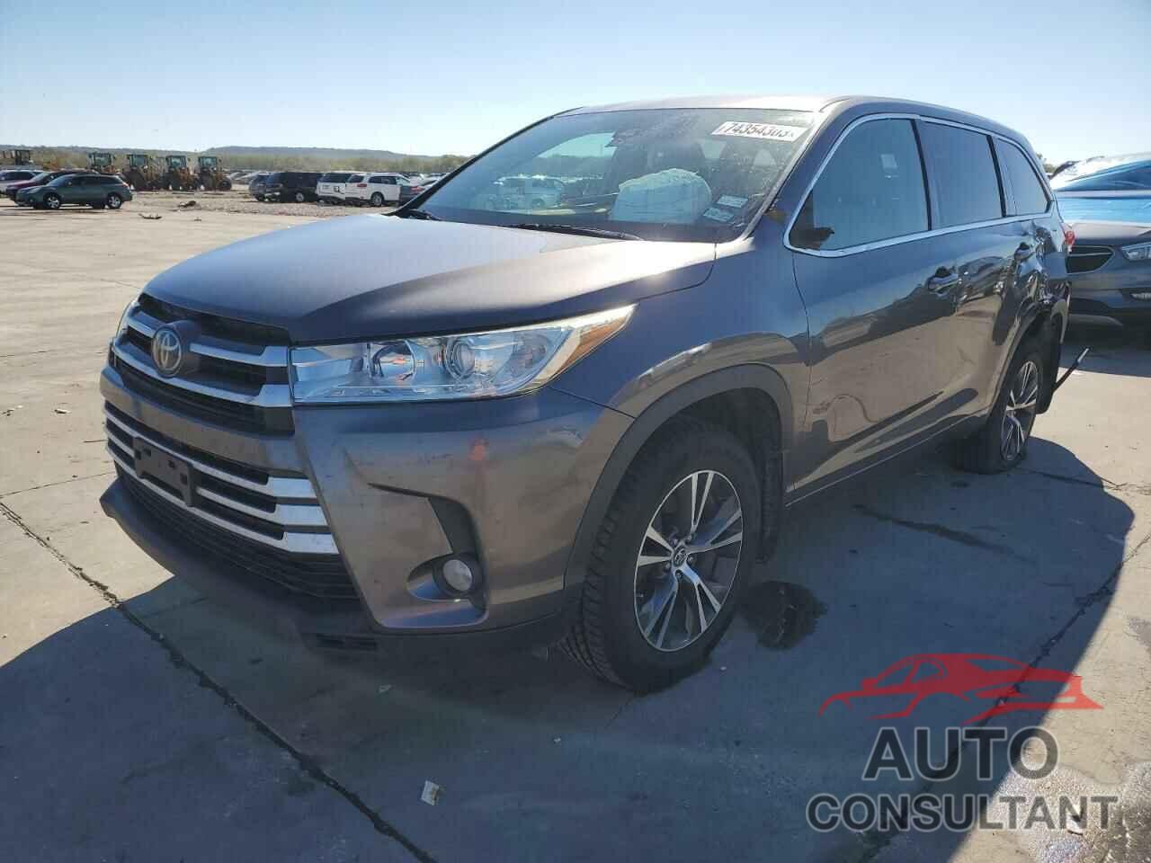 TOYOTA HIGHLANDER 2018 - 5TDBZRFH7JS866454