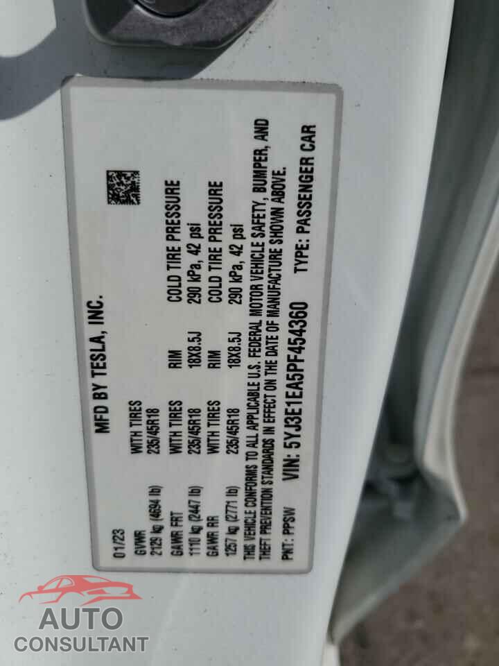 TESLA MODEL 3 2023 - 5YJ3E1EA5PF454360