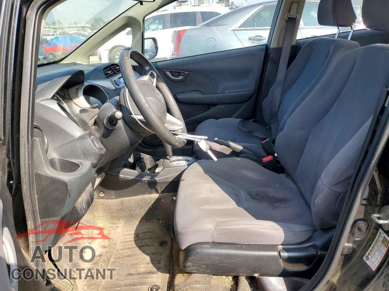 HONDA FIT 2013 - JHMGE8H36DC018891