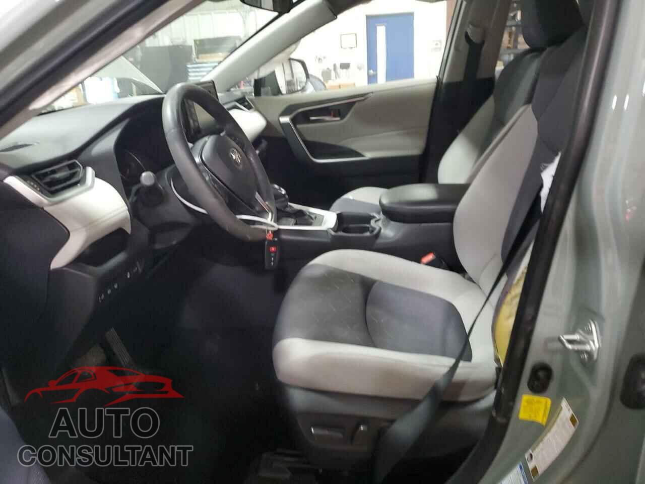 TOYOTA RAV4 2020 - JTMP1RFV4LJ026134