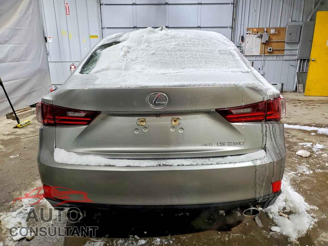 LEXUS IS 2014 - JTHCF1D29E5015277