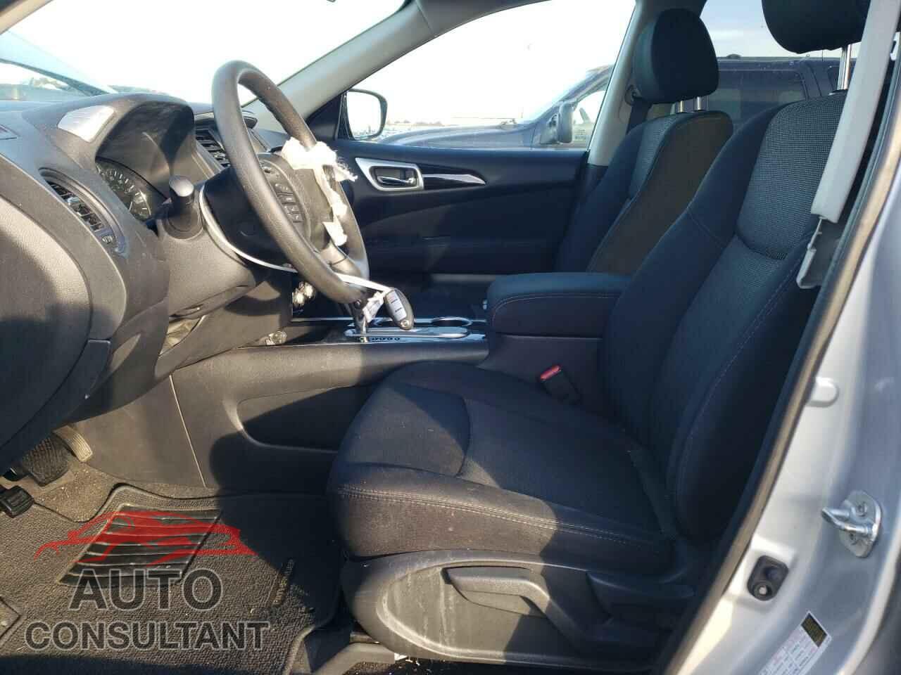 NISSAN PATHFINDER 2017 - 5N1DR2MN6HC679092
