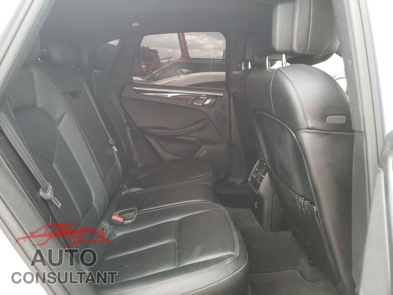 PORSCHE MACAN 2017 - WP1AB2A5XHLB19042