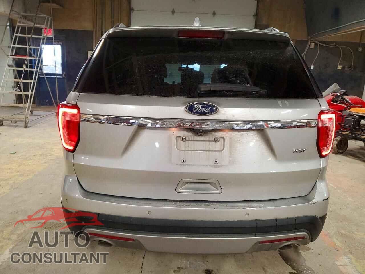 FORD EXPLORER 2017 - 1FM5K7D88HGD90353