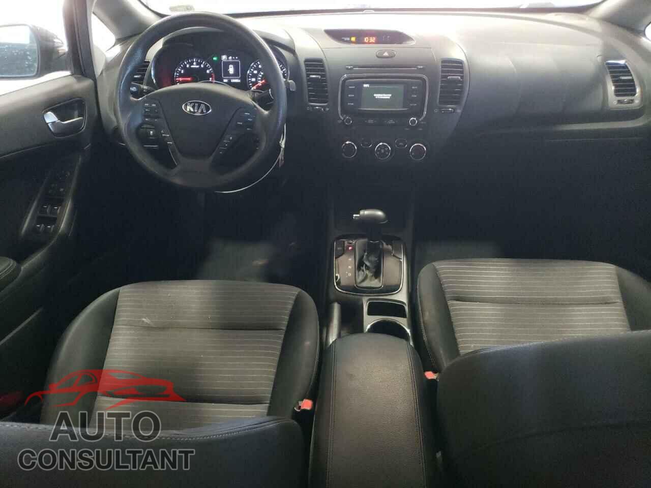 KIA FORTE 2017 - 3KPFL4A73HE056618