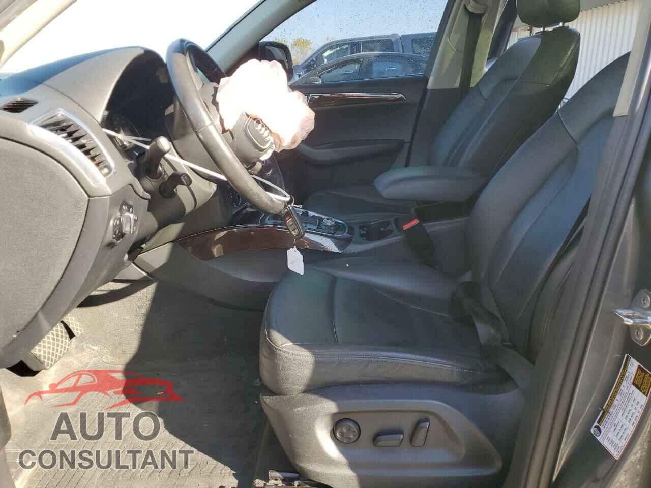 AUDI Q5 2012 - WA1LFAFP8CA133670