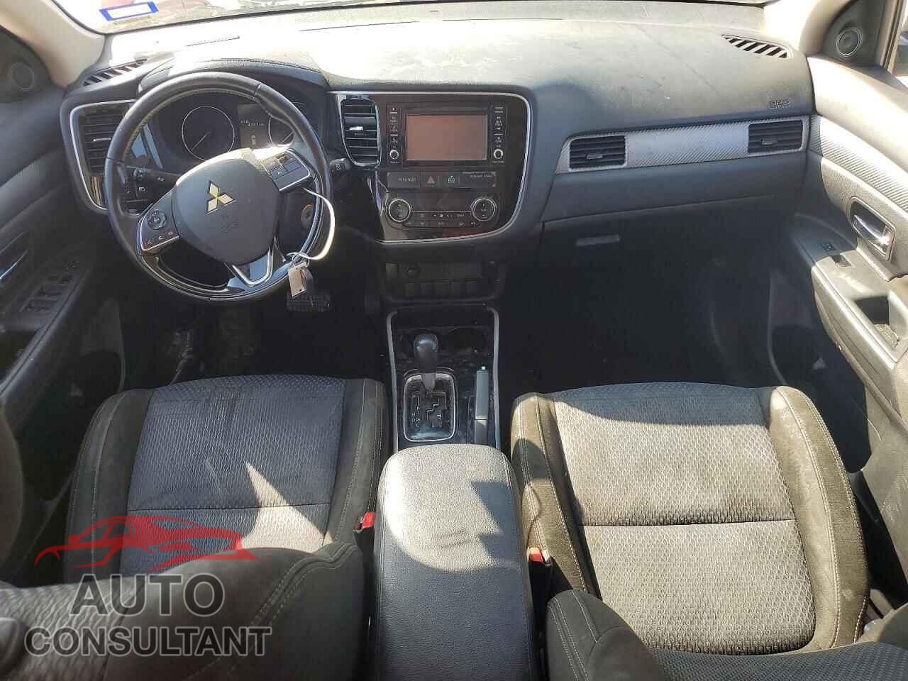 MITSUBISHI OUTLANDER 2017 - JA4AD2A34HZ058997