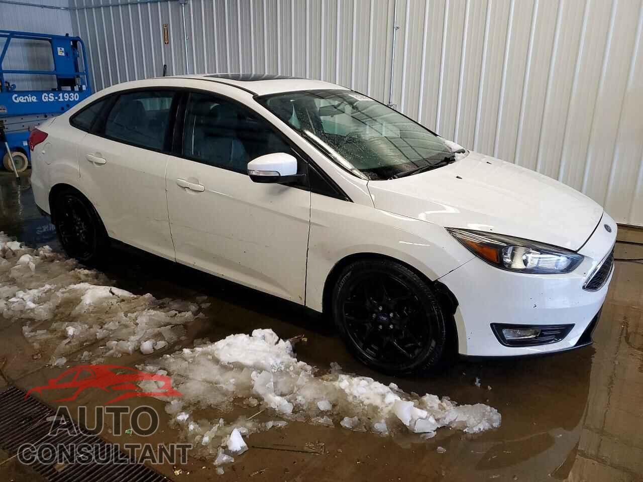 FORD FOCUS 2016 - 1FADP3F28GL314372