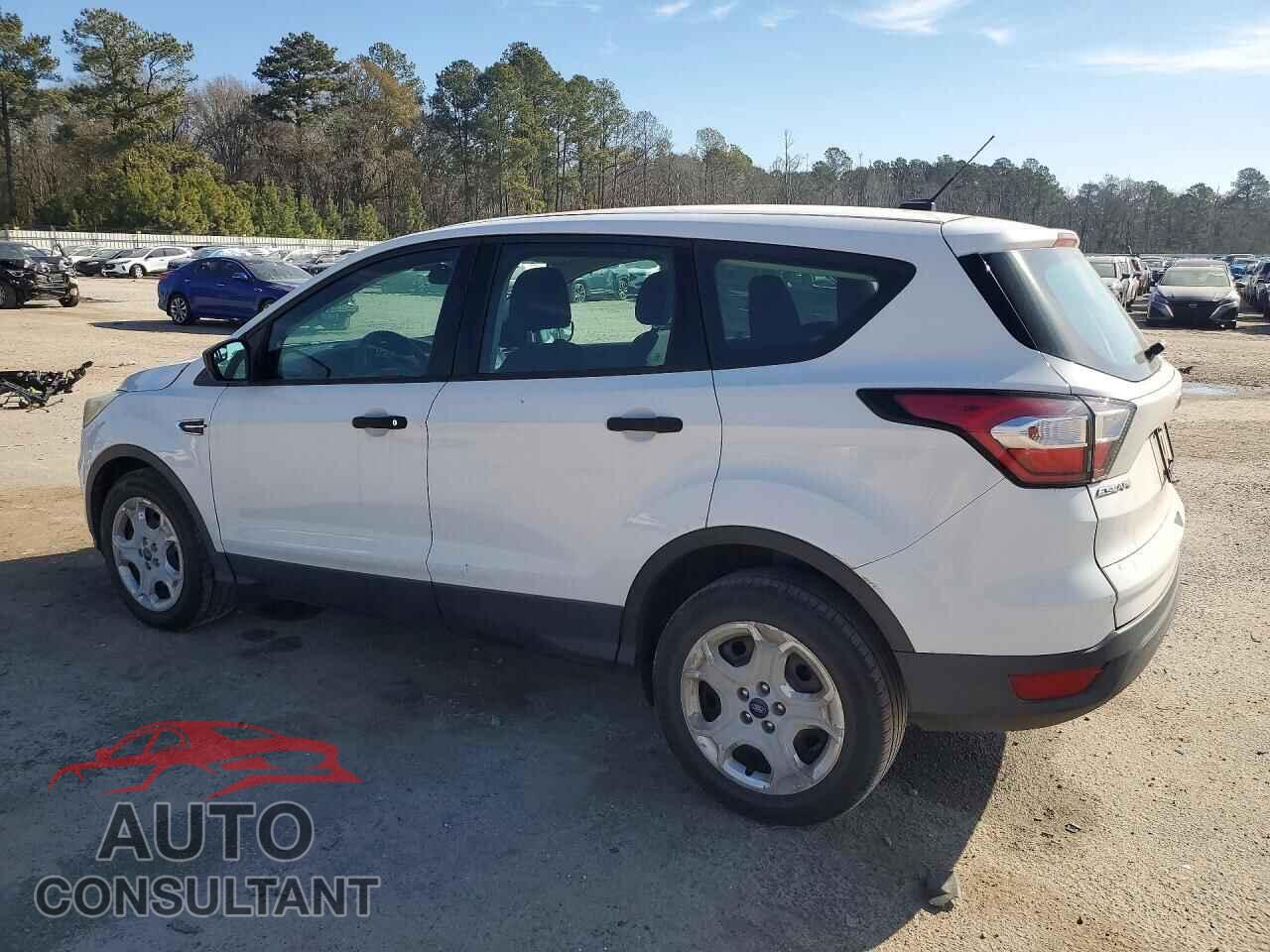 FORD ESCAPE 2017 - 1FMCU0F74HUD72480