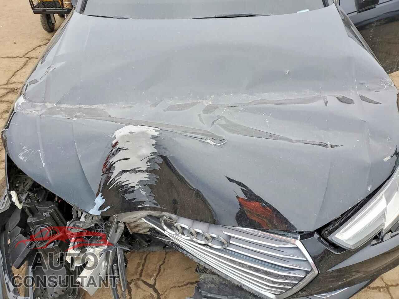 AUDI A4 2018 - WAUDNAF43JA092149