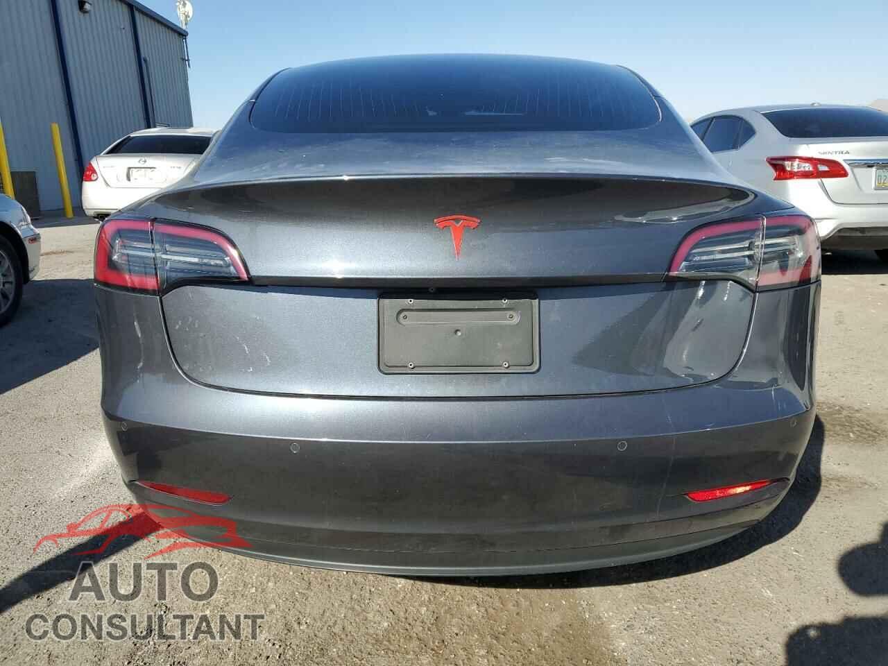 TESLA MODEL 3 2019 - 5YJ3E1EA0KF447339
