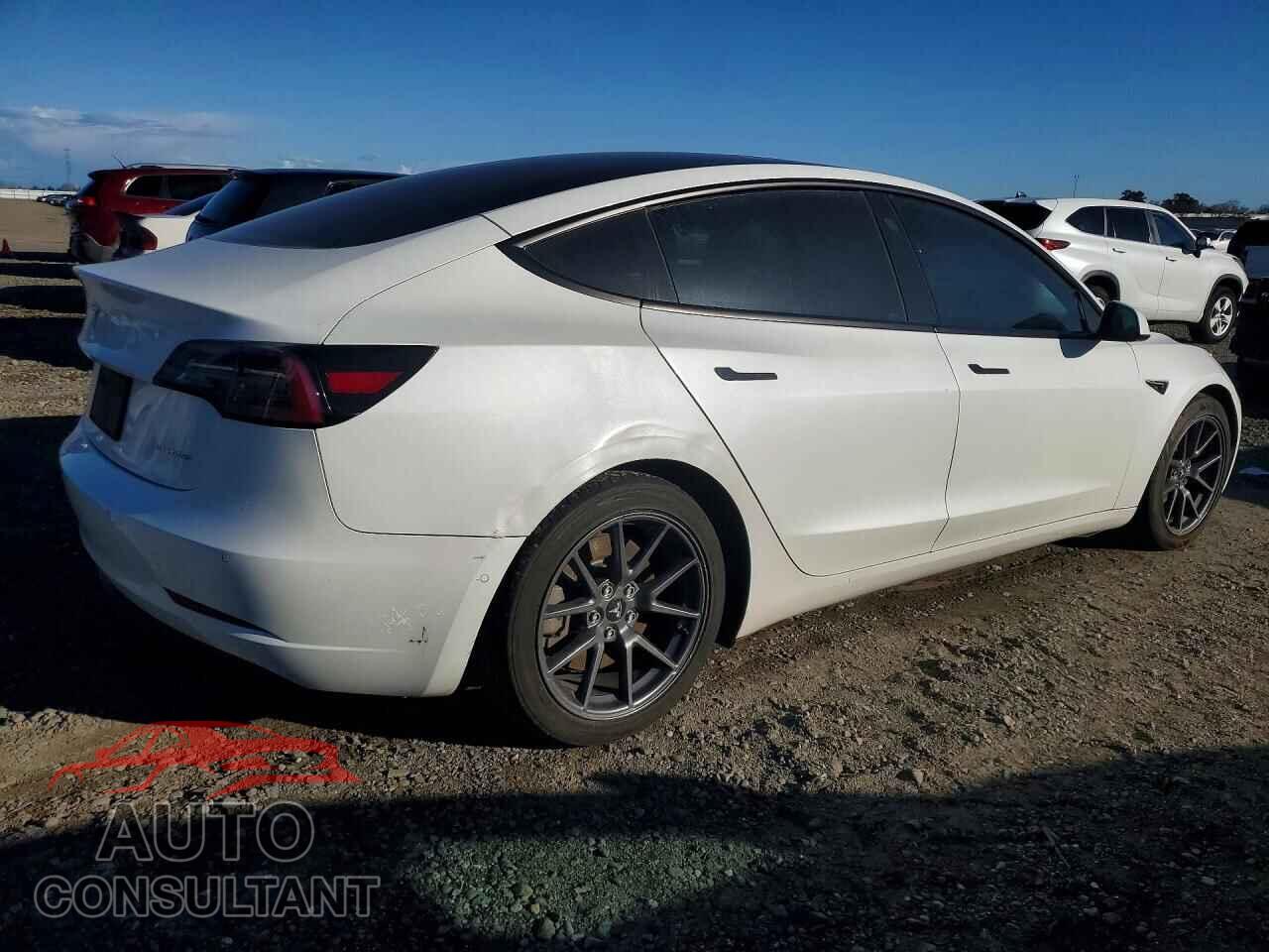 TESLA MODEL 3 2021 - 5YJ3E1EB9MF927648