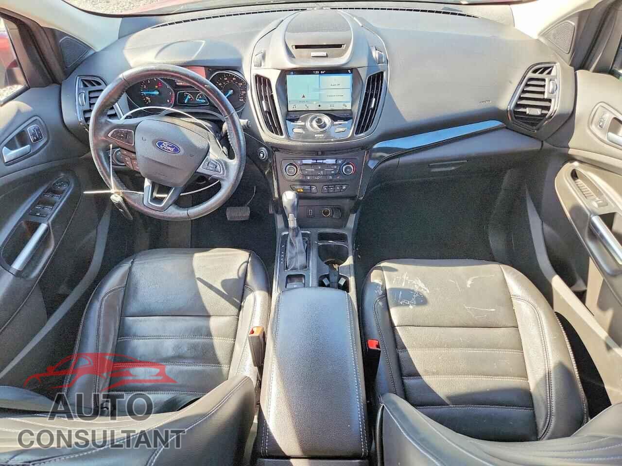 FORD ESCAPE 2017 - 1FMCU0JD3HUB23343