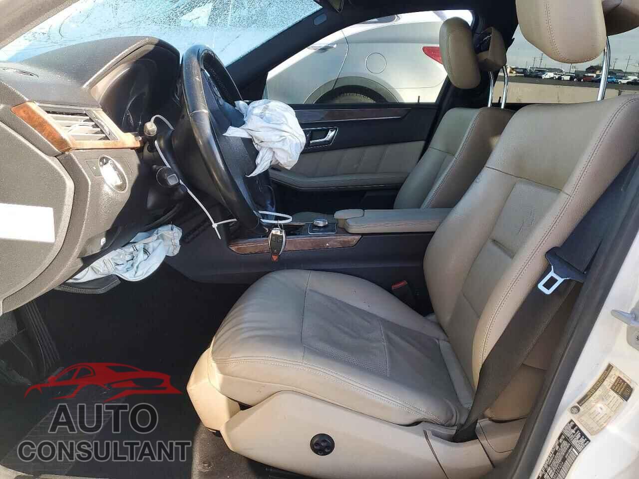 MERCEDES-BENZ E-CLASS 2011 - WDDHF5GB3BA297404