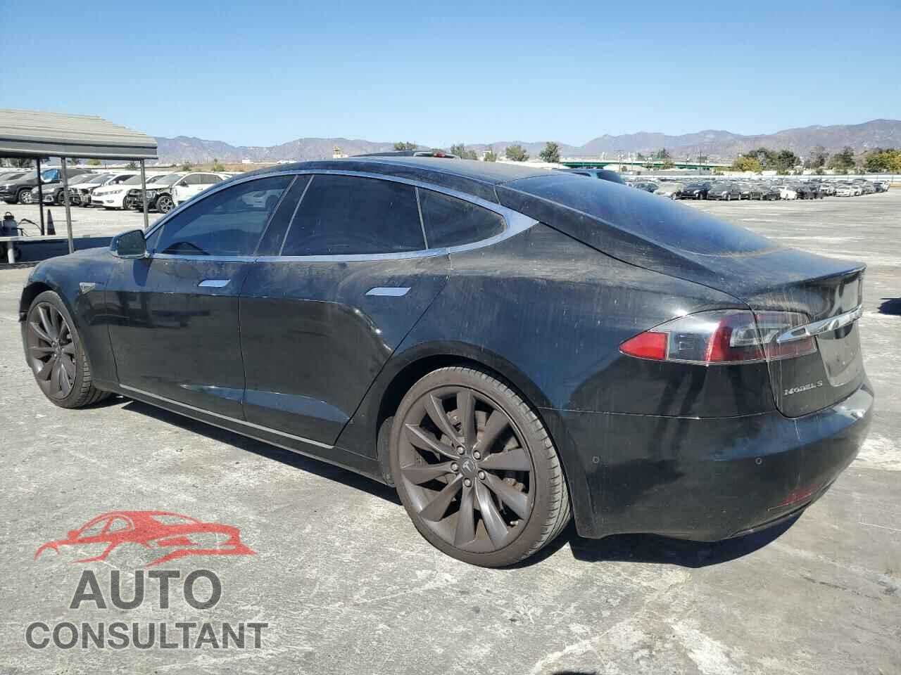 TESLA MODEL S 2016 - 5YJSA1E15GF145107