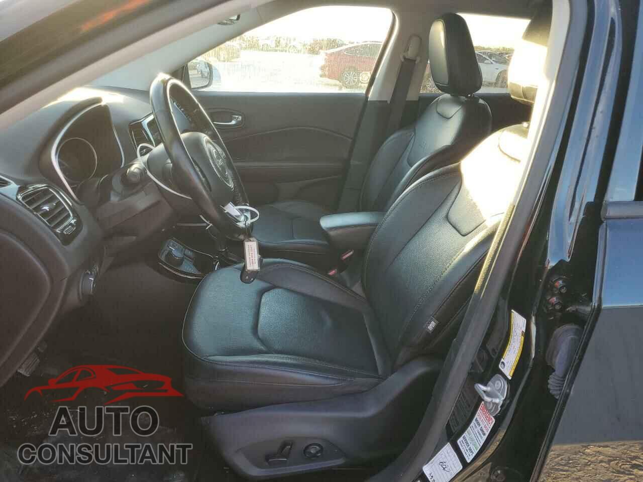 JEEP COMPASS 2021 - 3C4NJDCB7MT525444