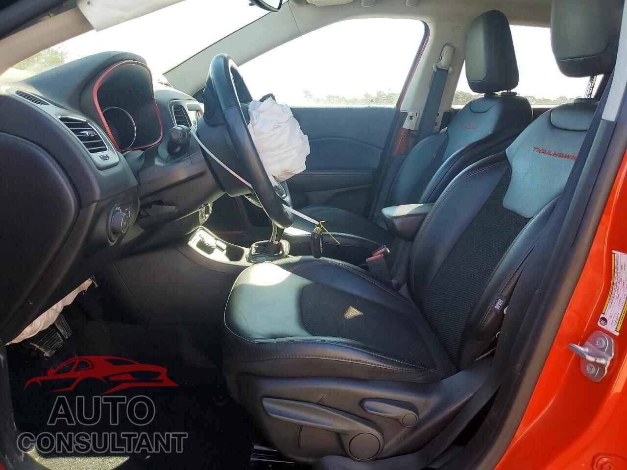 JEEP COMPASS 2020 - 3C4NJDDB6LT239193