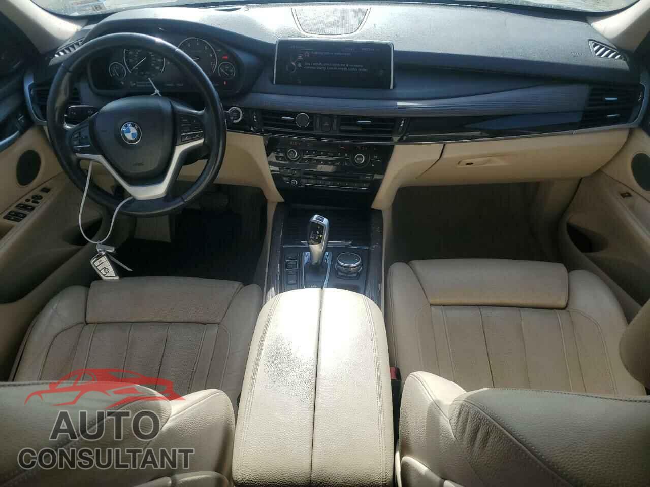 BMW X5 2015 - 5UXKR0C51F0P06830