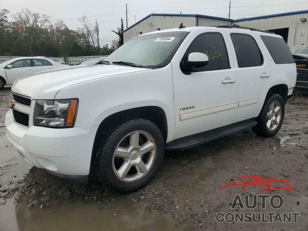 CHEVROLET TAHOE 2011 - 1GNSCBE08BR216608