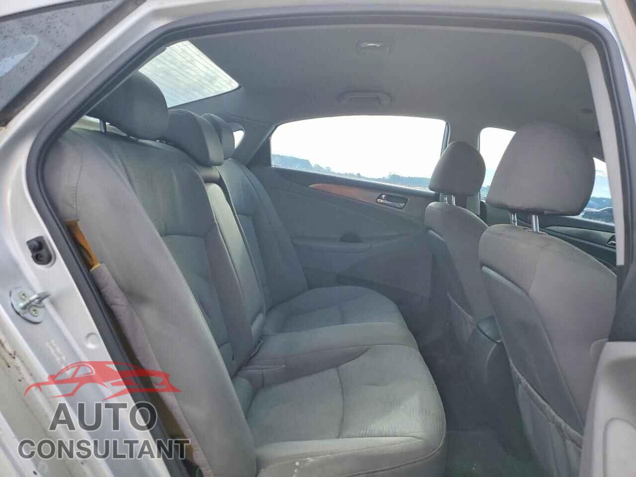 HYUNDAI SONATA 2015 - KMHEC4A41FA131653