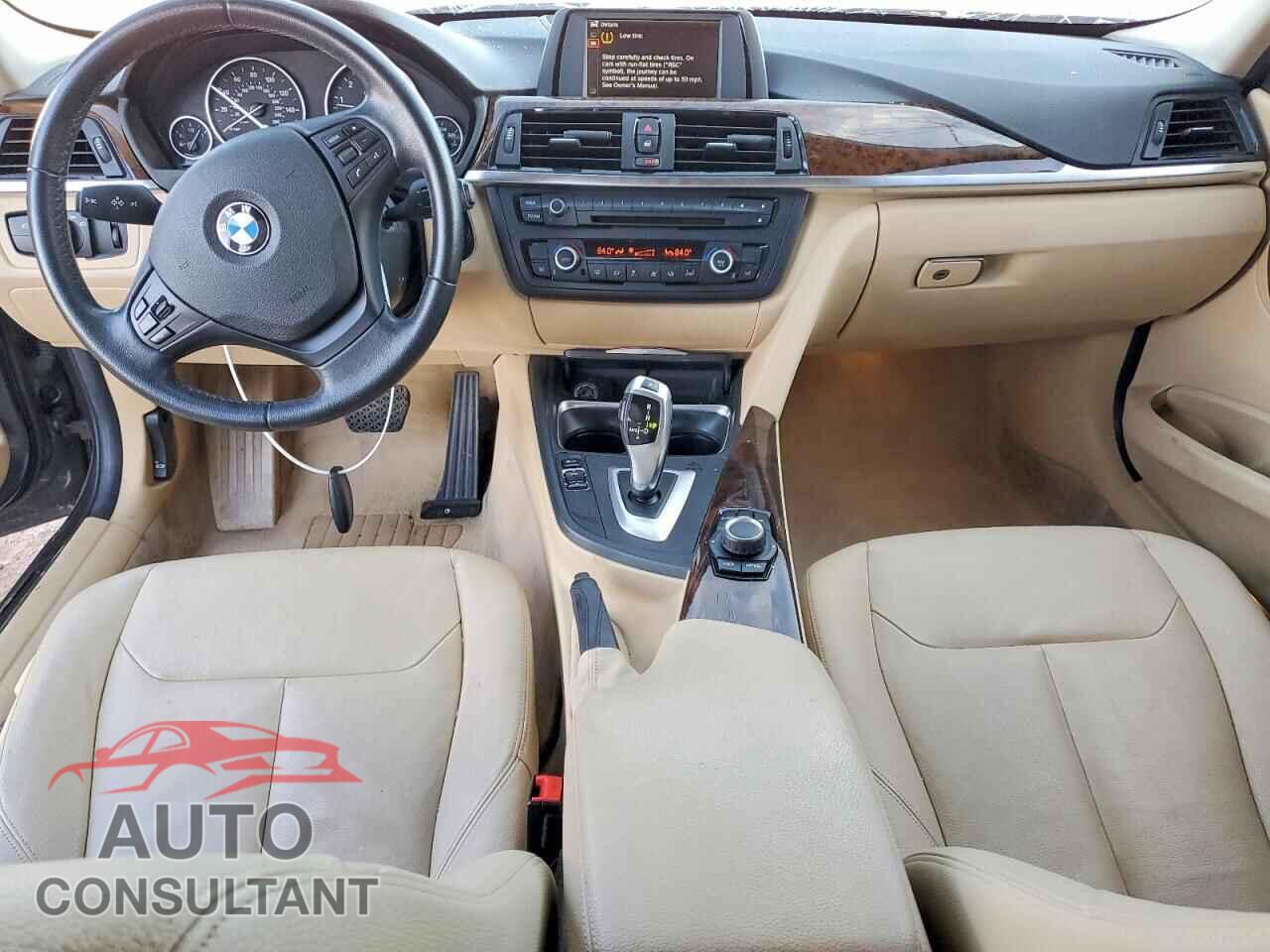 BMW 3 SERIES 2013 - WBA3B1C50DF462174