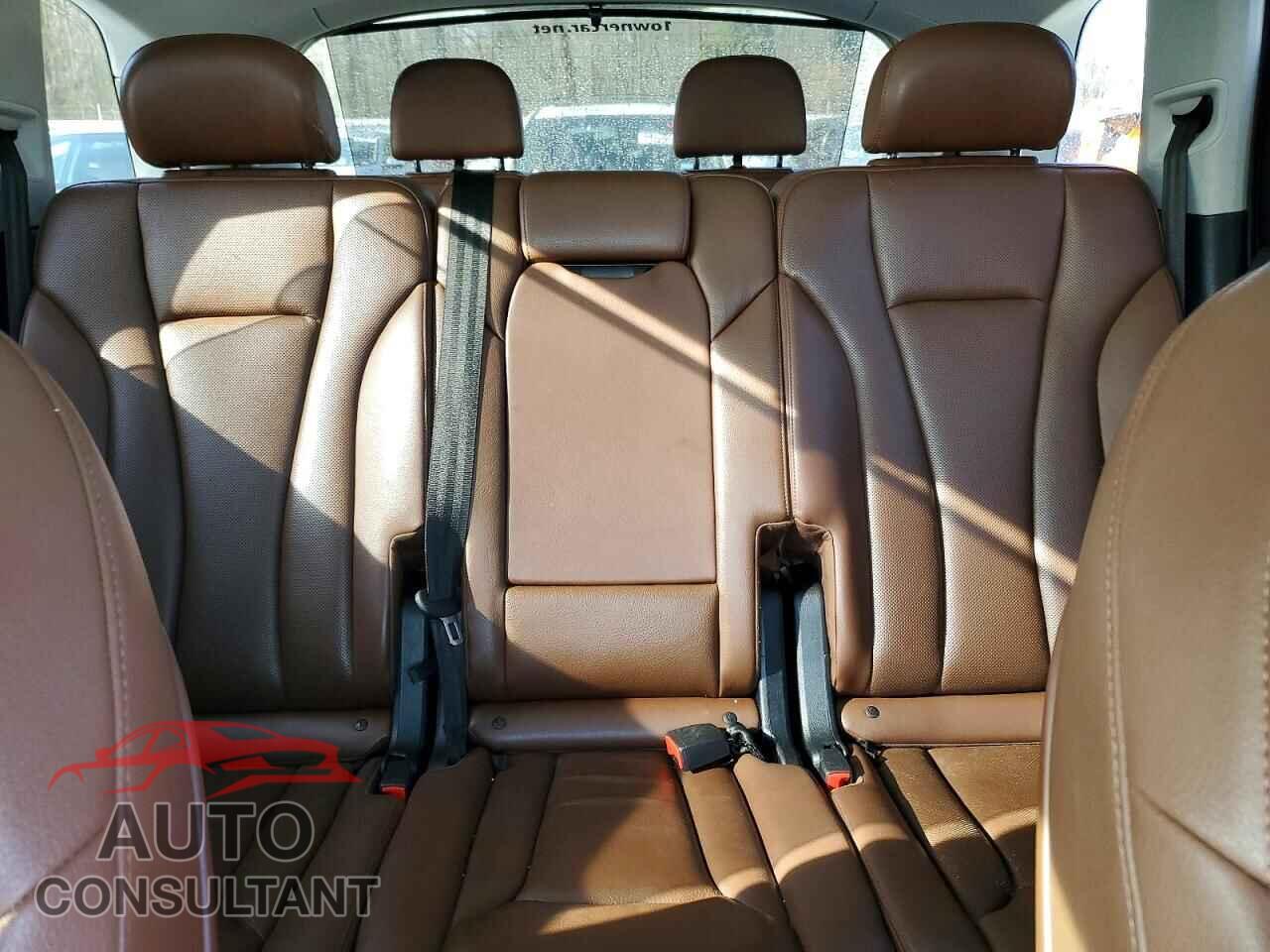 AUDI Q7 2017 - WA1LAAF7XHD032103