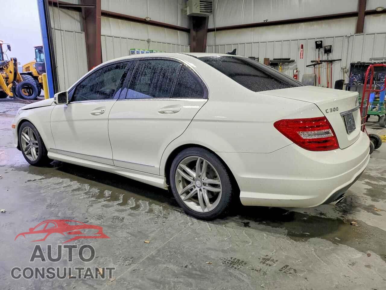 MERCEDES-BENZ C-CLASS 2012 - WDDGF8BB9CA624197