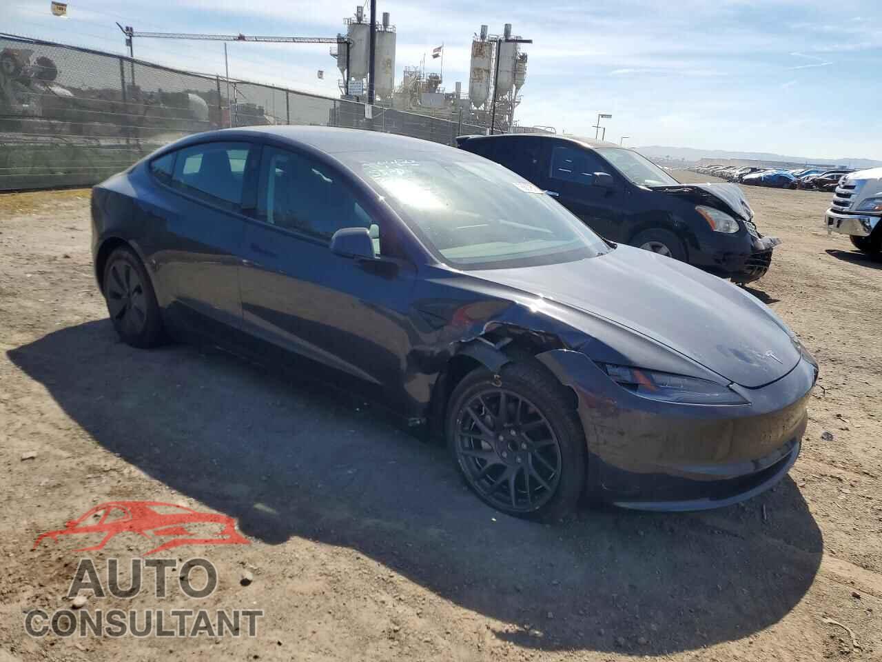 TESLA MODEL 3 2025 - 5YJ3E1EA3SF913958