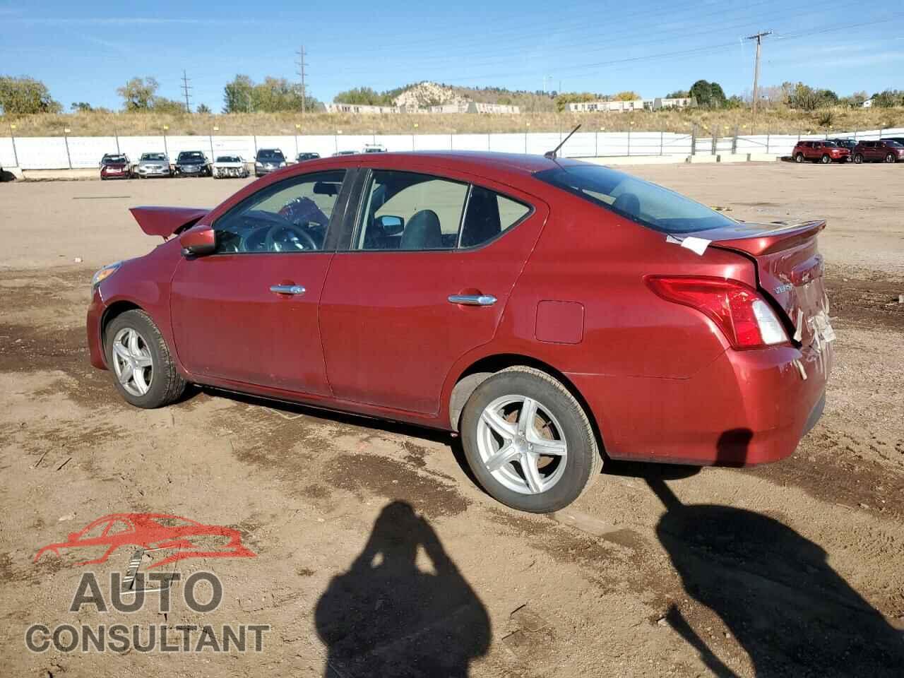 NISSAN VERSA 2017 - 3N1CN7AP1HL857349