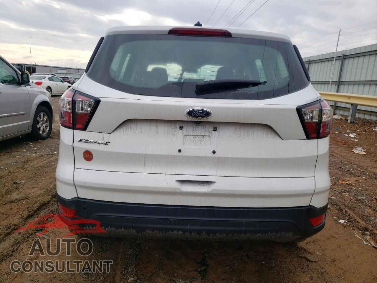 FORD ESCAPE 2018 - 1FMCU0F77JUA61308