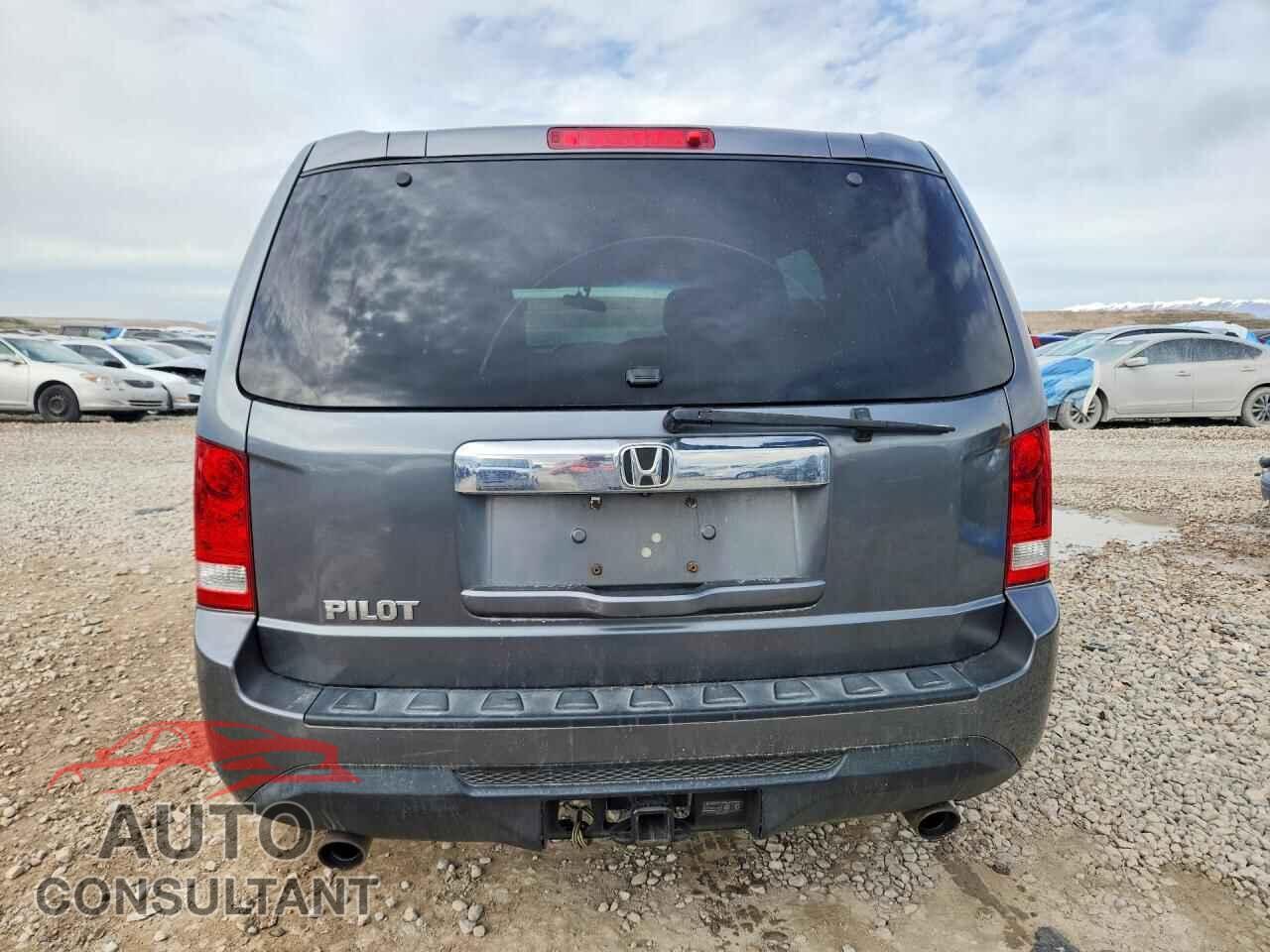 HONDA PILOT 2013 - 5FNYF3H42DB014564