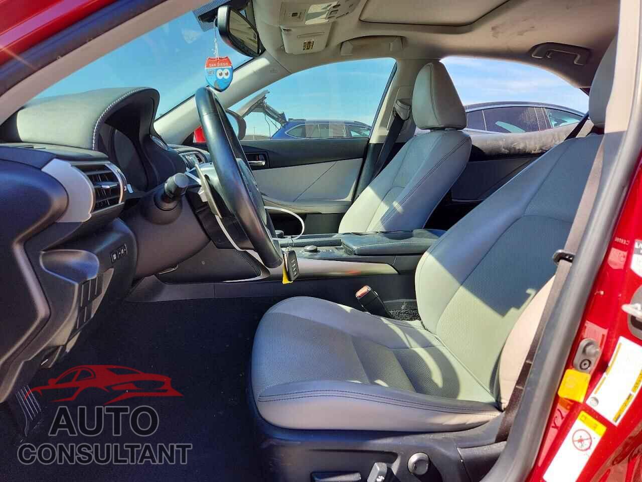 LEXUS IS 250 2015 - JTHBF1D28F5046212