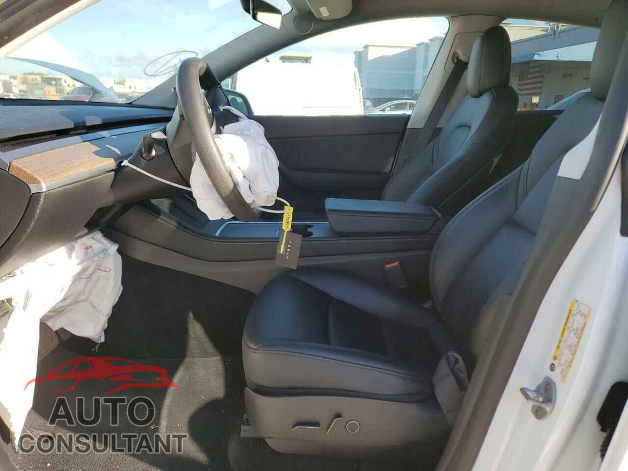 TESLA MODEL Y 2022 - 7SAYGAEE3NF515062