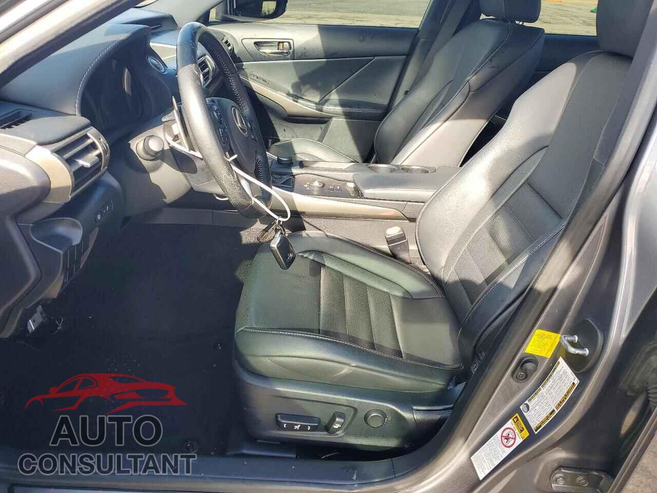 LEXUS IS 2015 - JTHCF1D27F5025369