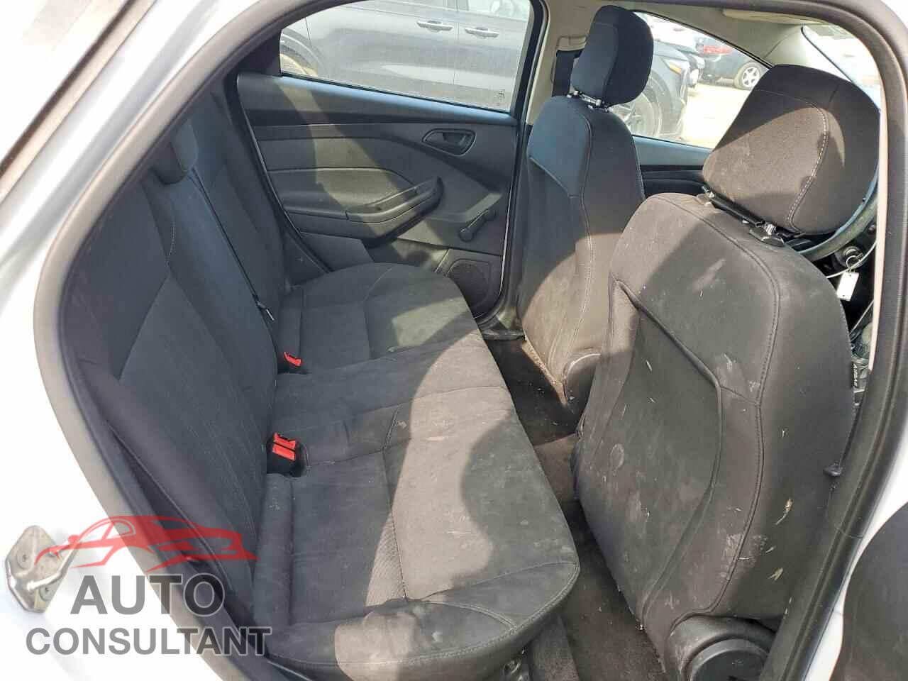 FORD FOCUS S 2017 - 1FADP3E29HL306686
