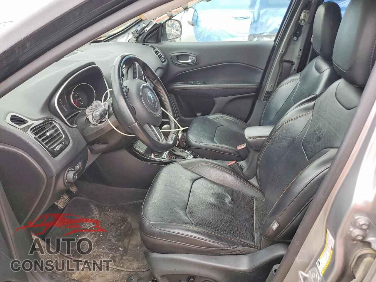 JEEP COMPASS 2019 - 3C4NJCCB0KT782176
