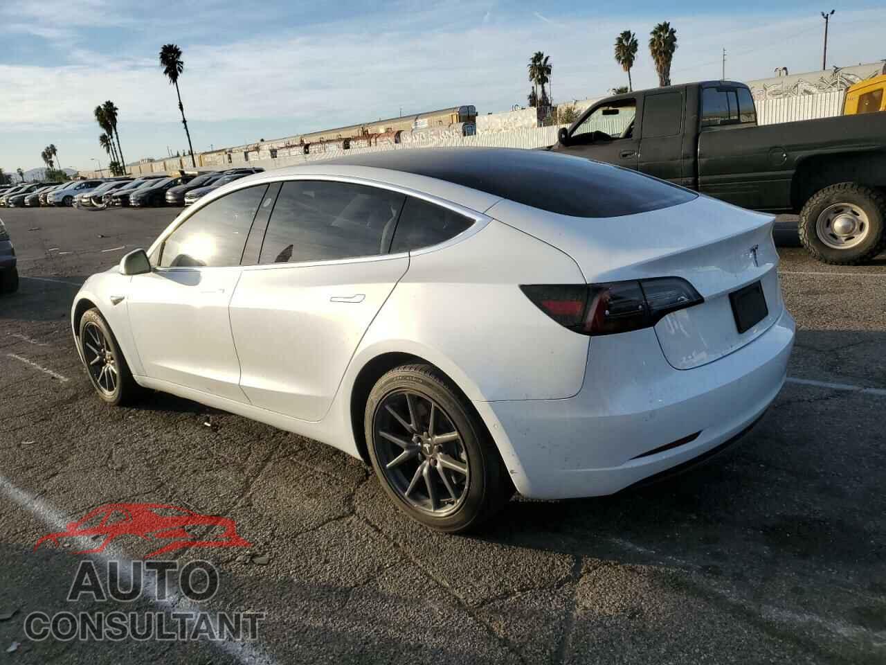 TESLA MODEL 3 2020 - 5YJ3E1EA2LF615693