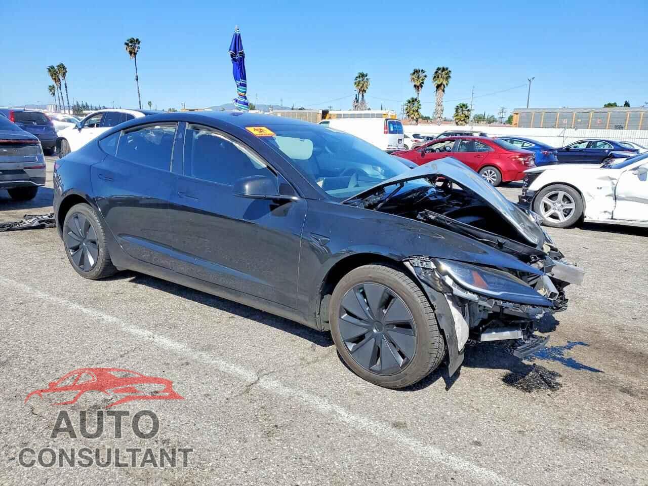 TESLA MODEL 3 2024 - 5YJ3E1EA5RF842935