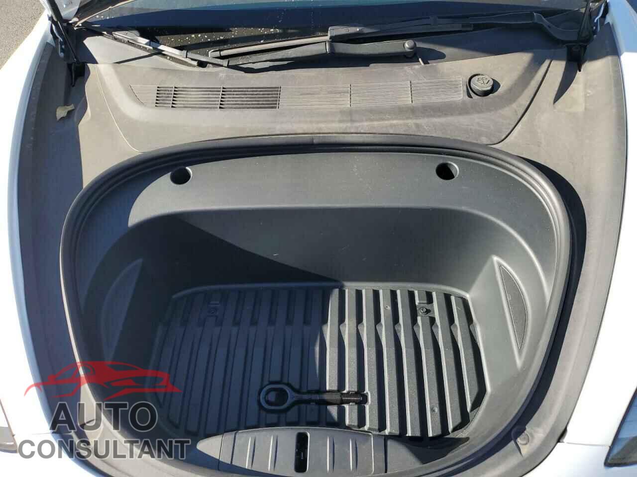 TESLA MODEL 3 2023 - 5YJ3E1EA9PF463577