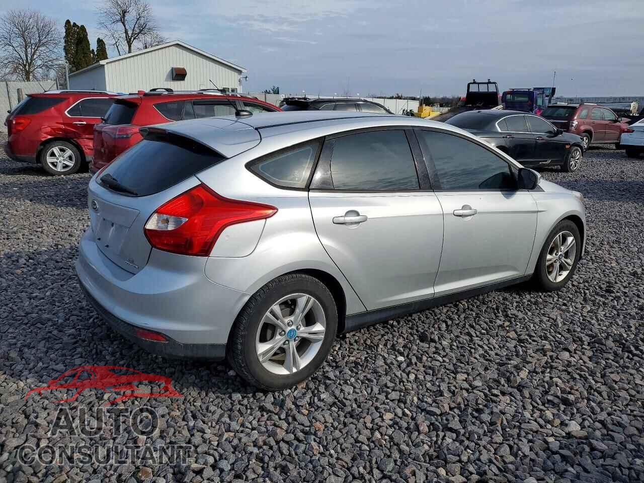 FORD FOCUS SE 2013 - 1FADP3K26DL169429