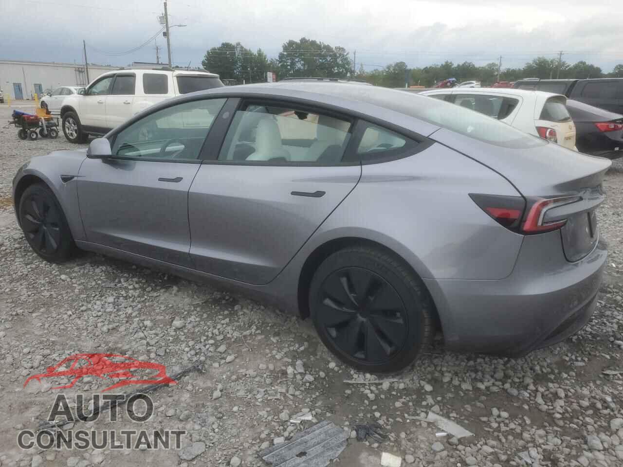 TESLA MODEL 3 2025 - 5YJ3E1EA2SF058475