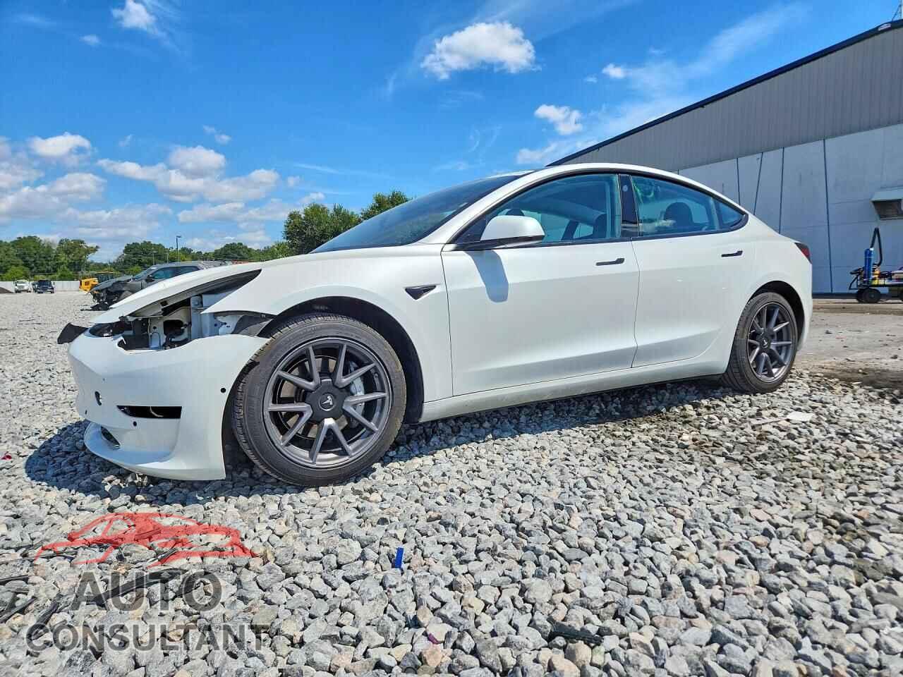 TESLA MODEL 3 2021 - 5YJ3E1EA0MF859876