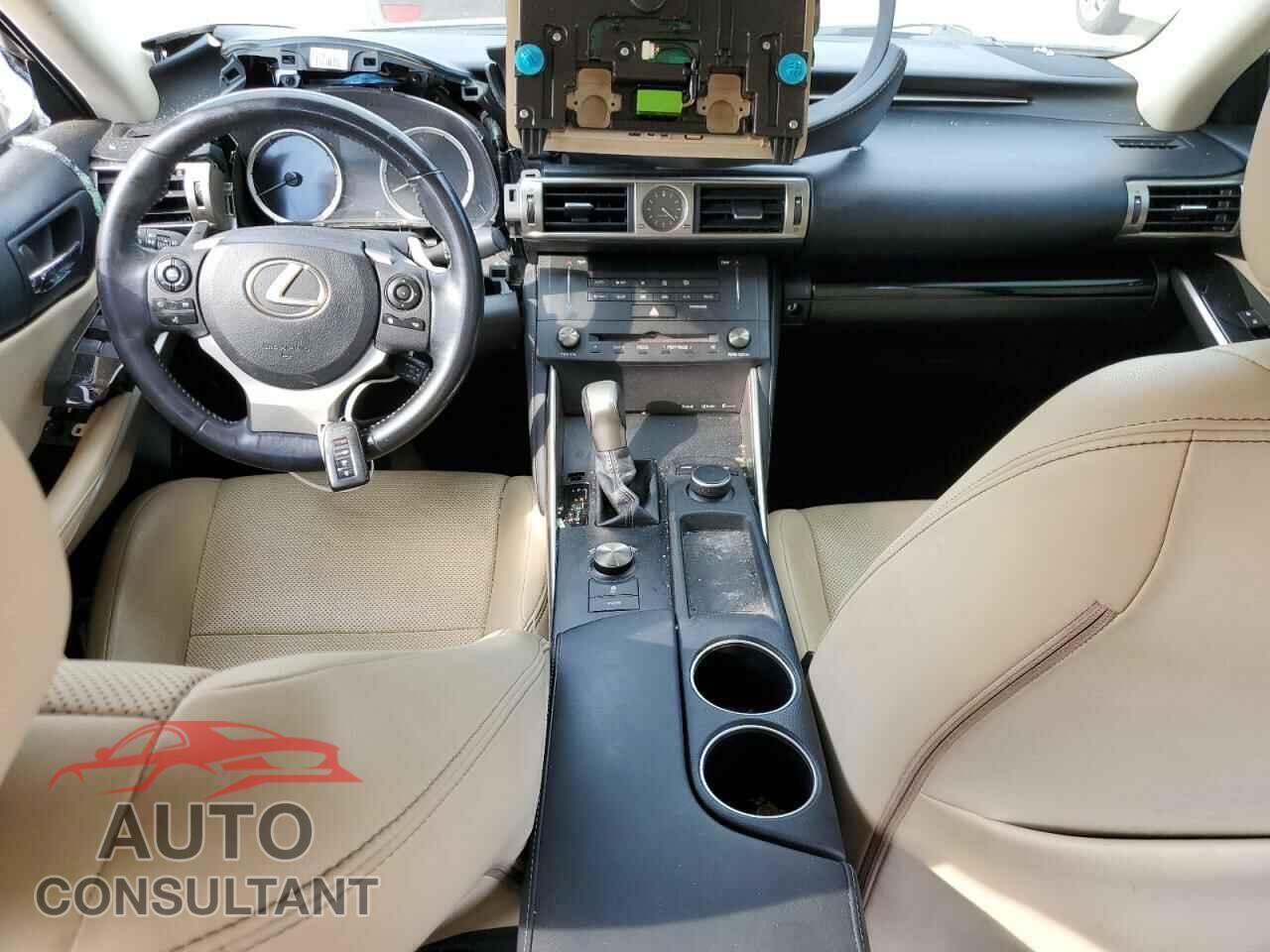 LEXUS IS 2016 - JTHBA1D20G5007694